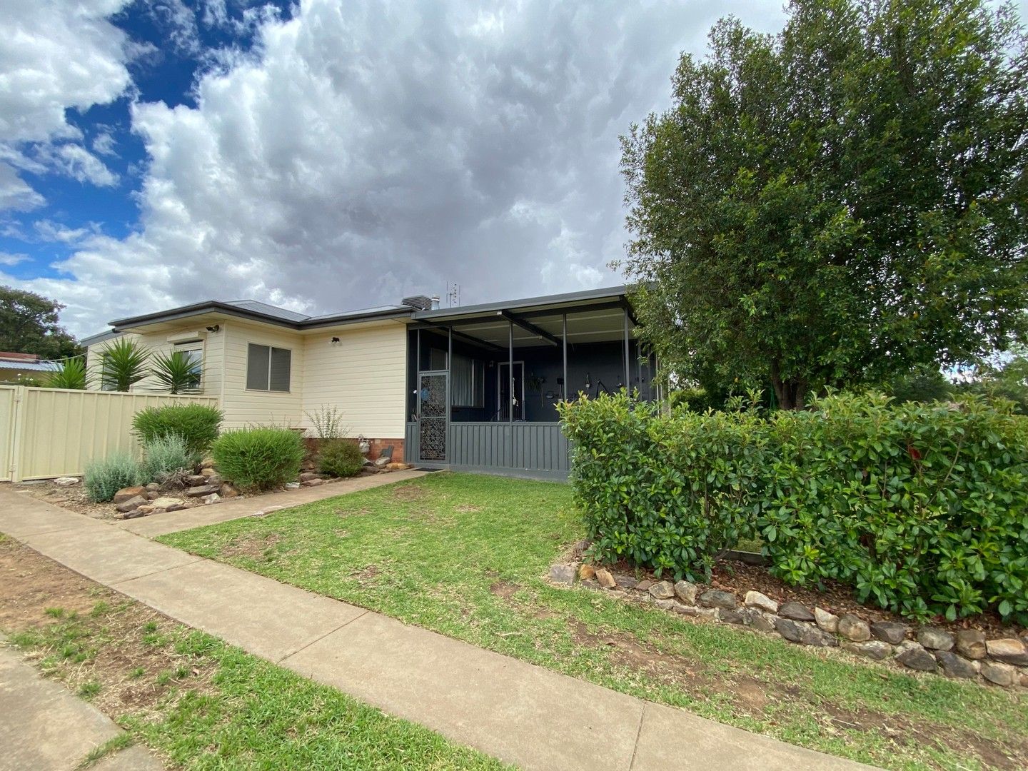 14 Hodges Street, Parkes NSW 2870, Image 0