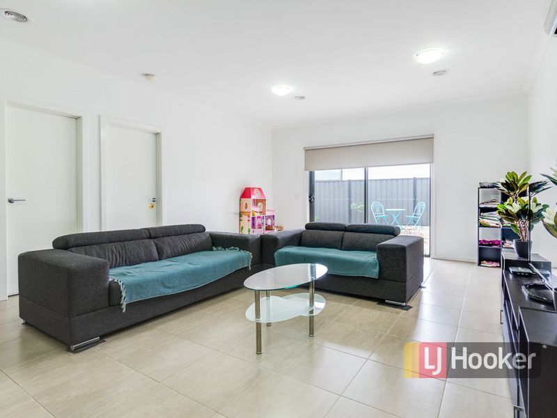 (Lot 3) 2/29 Loretta Boulevard, Tarneit VIC 3029, Image 2