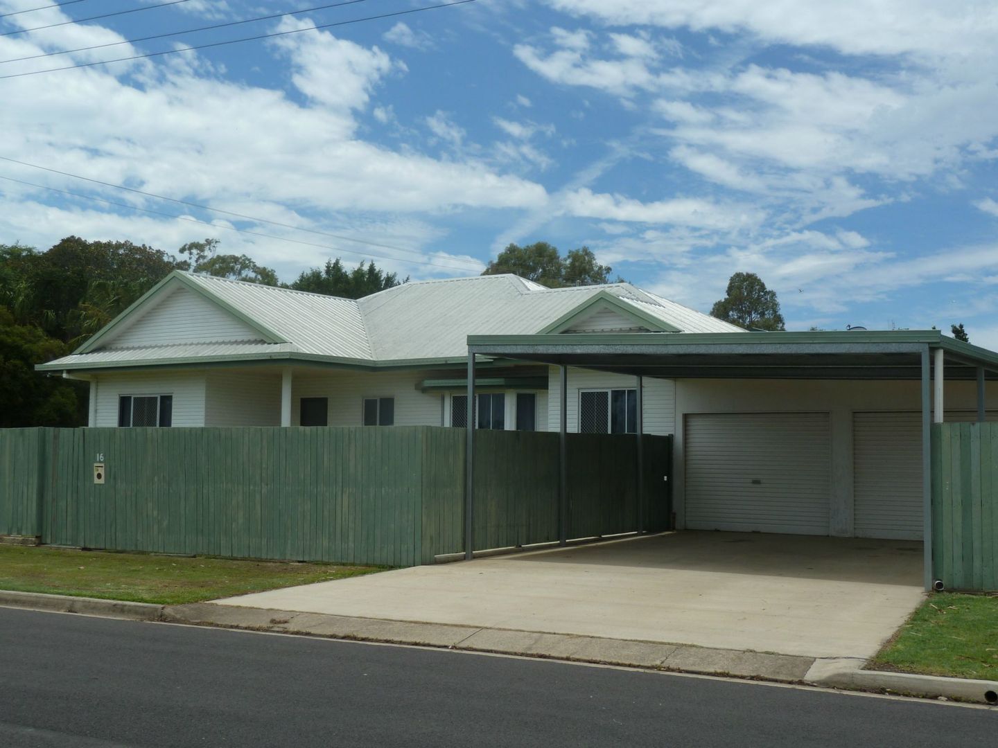 16 Mount Perry Road, Bundaberg North QLD 4670