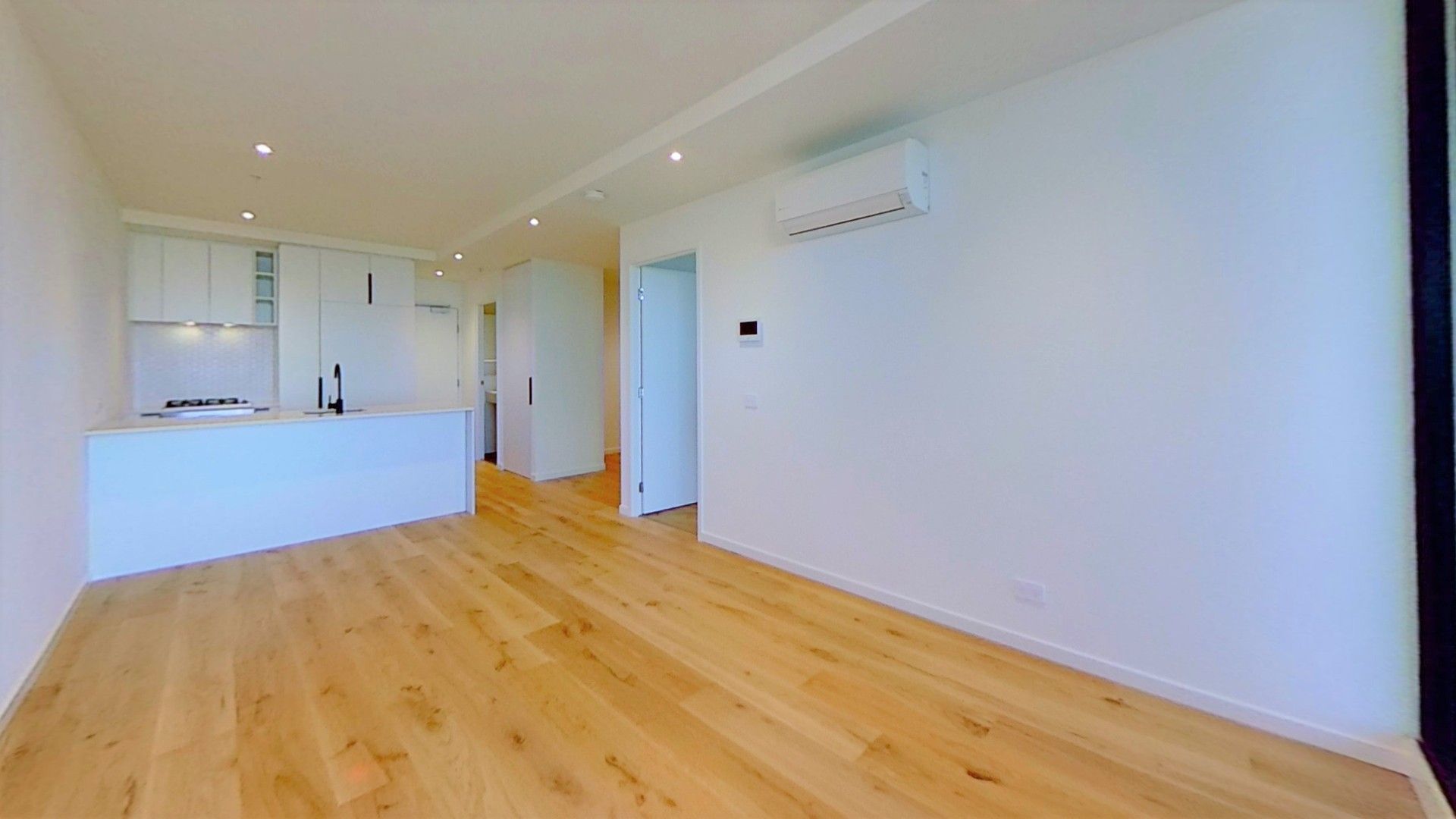 1 bedrooms Apartment / Unit / Flat in 2308/8 Hallenstein St FOOTSCRAY VIC, 3011