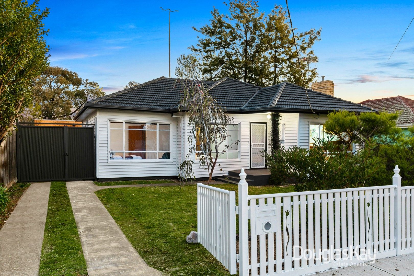 4 bedrooms House in 11 Moira Street SUNSHINE VIC, 3020