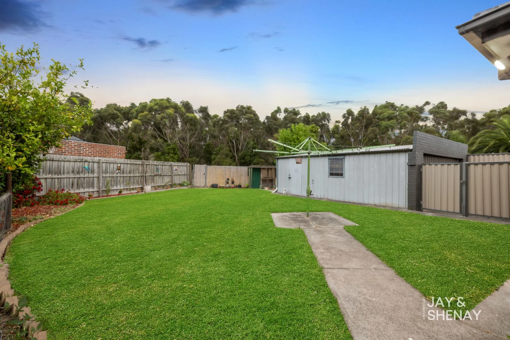 Additional image 14 of 2 Salicina Court, Endeavour Hills VIC 3802