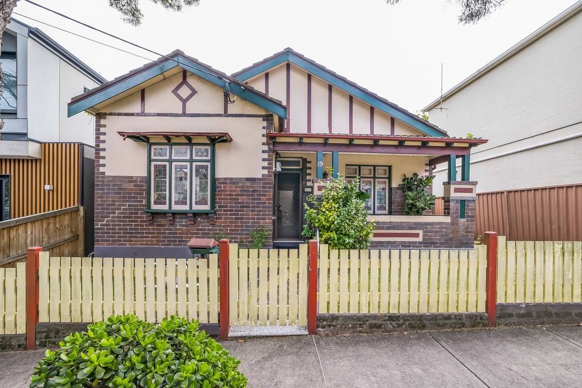 Picture of 19 Holmesdale Street, MARRICKVILLE NSW 2204