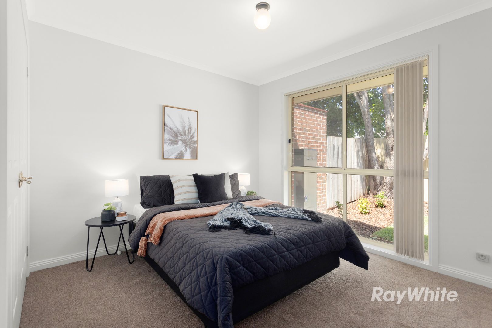 2/10 Maida Avenue, Bayswater VIC 3153, Image 2