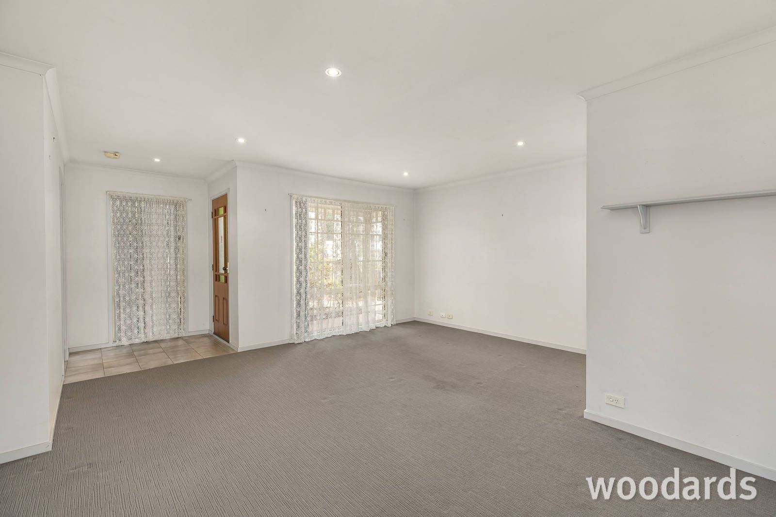 28 Ludstone Street, Hampton VIC 3188, Image 2