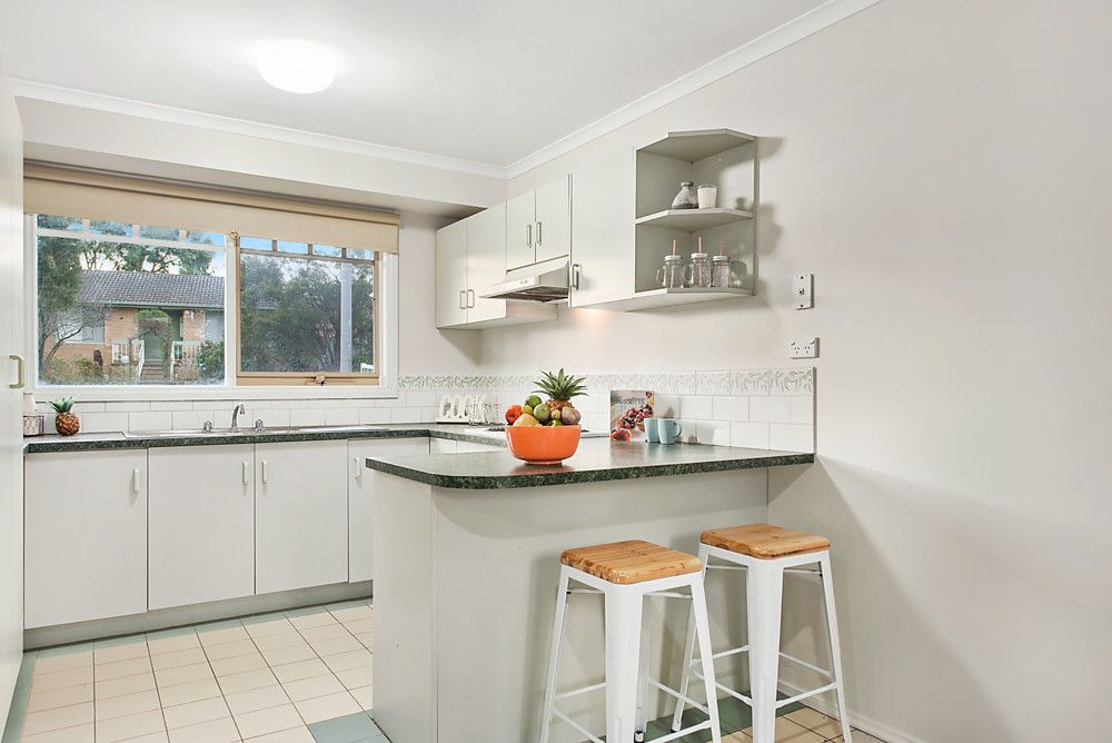 1/6 Aminya Crescent, Yallambie VIC 3085, Image 2