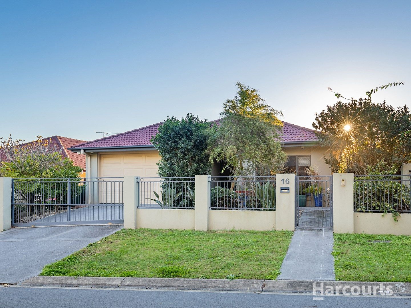 16 Ebony Place, Stretton QLD 4116, Image 0