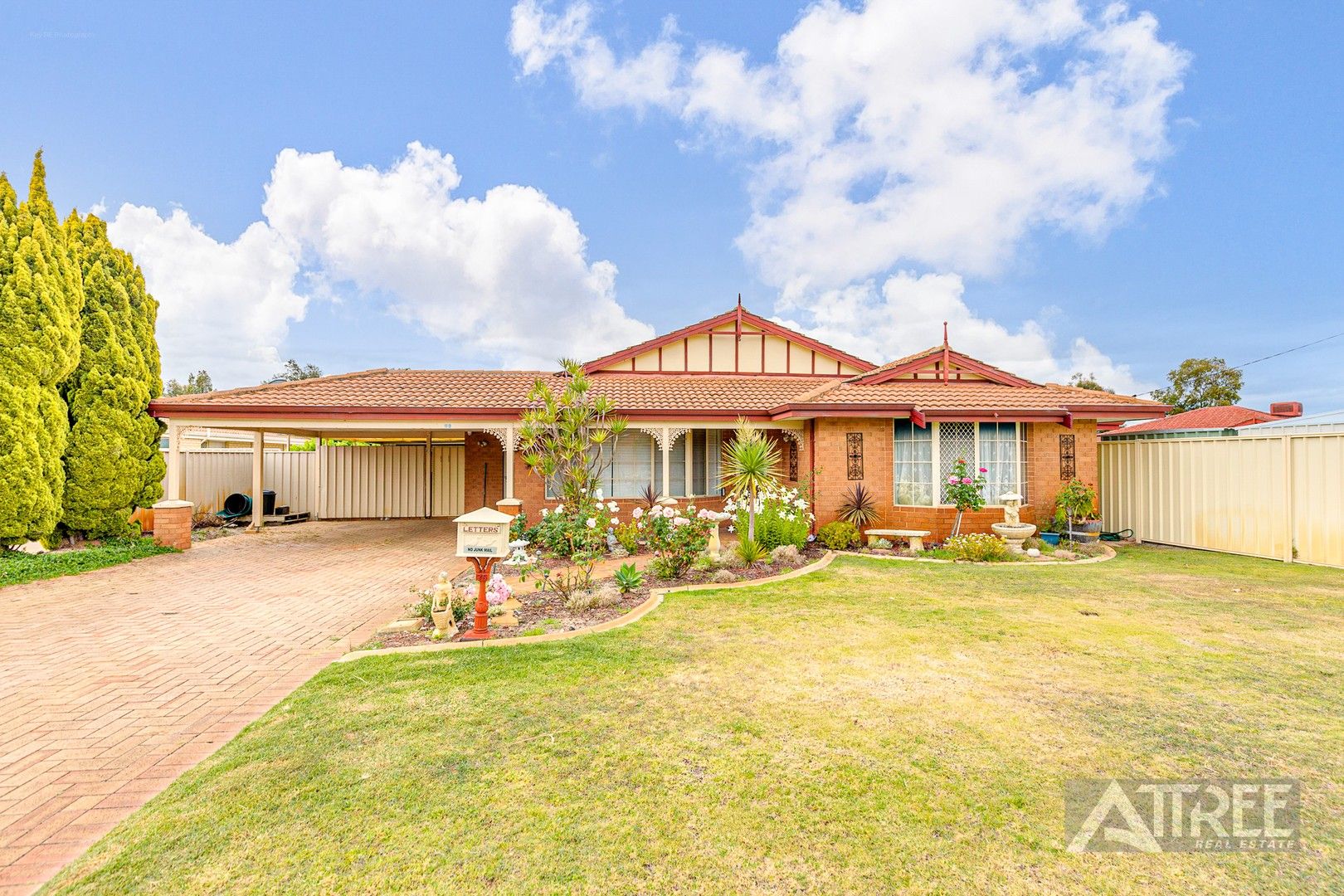76 McLean Road, Canning Vale WA 6155, Image 0