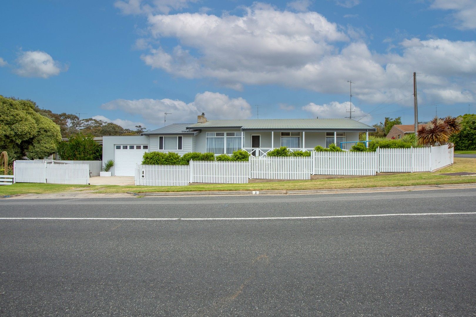 1 Gascony Crescent, Port Lincoln SA 5606, Image 0