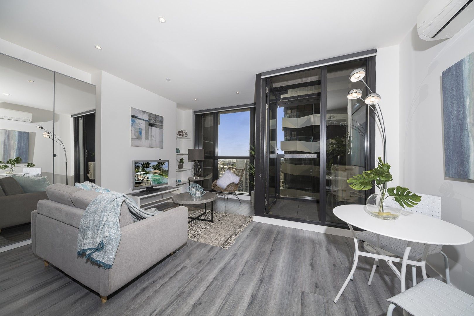 1 bedrooms Apartment / Unit / Flat in 1403/120 Abeckett Street MELBOURNE VIC, 3000