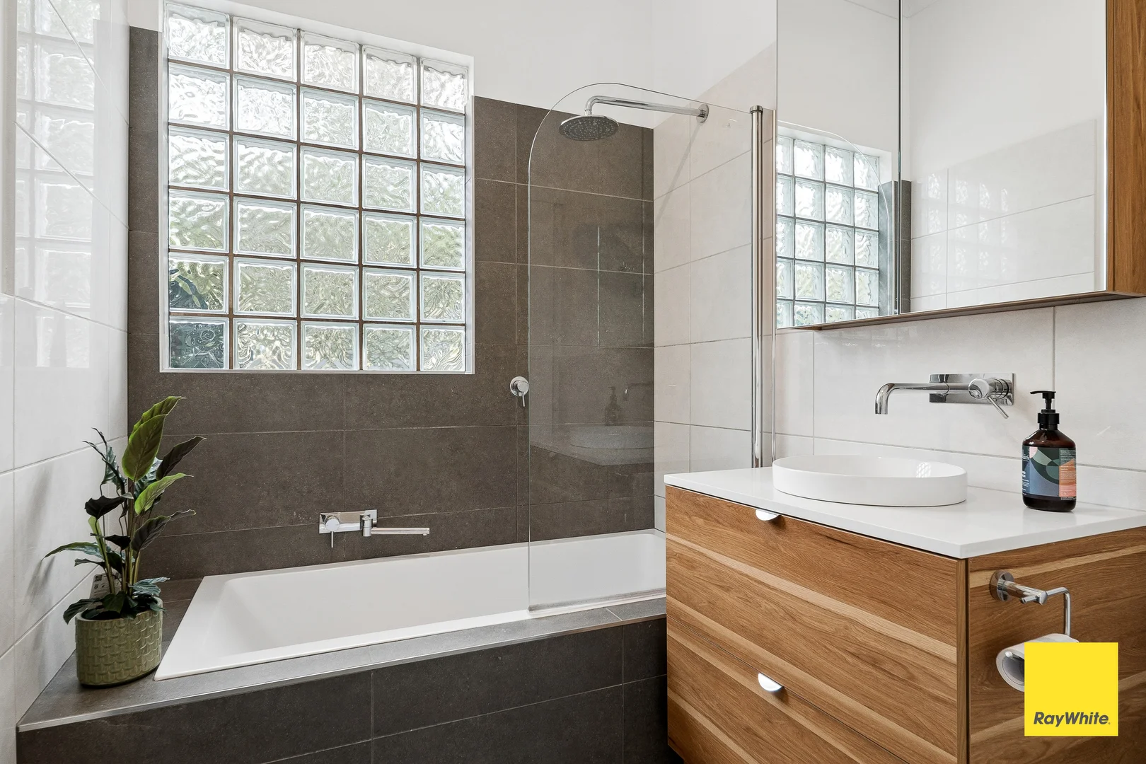 Additional image 10 of 30 Quick Street, Long Gully VIC 3550