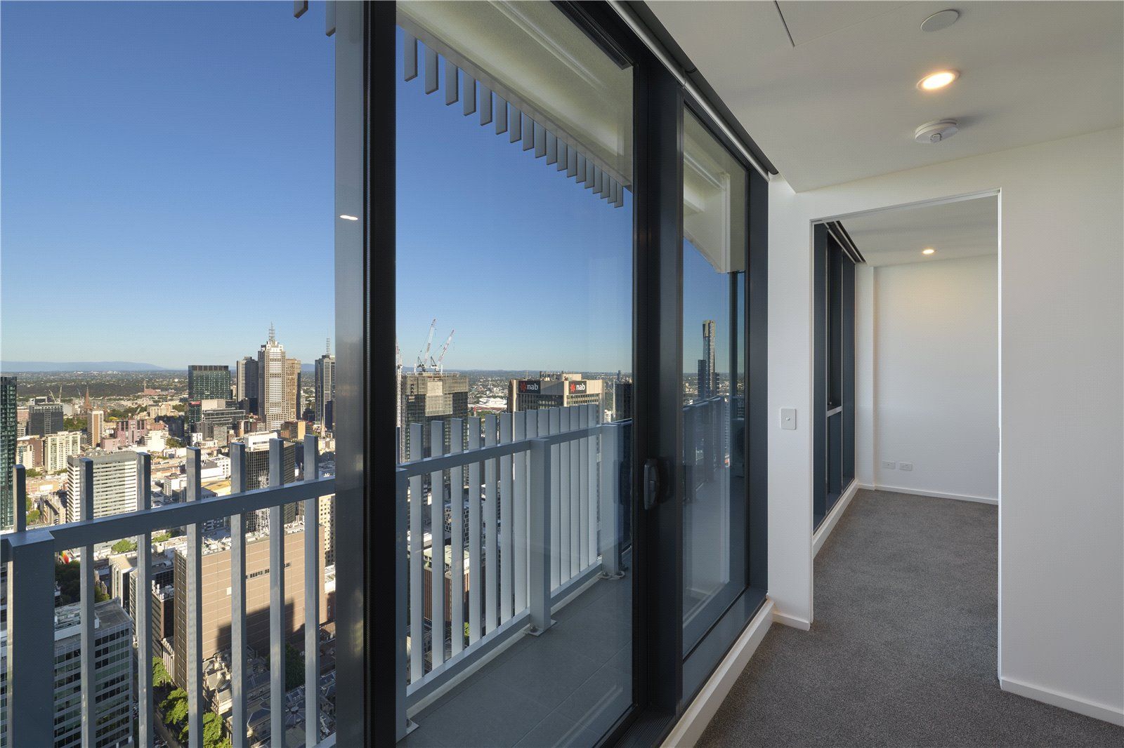 2 bedrooms Apartment / Unit / Flat in 3205/560 Lonsdale Street MELBOURNE VIC, 3000