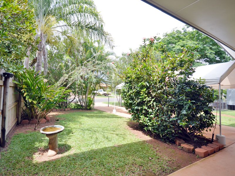 1/7 Pandanus Parade, Nanum QLD 4874, Image 1