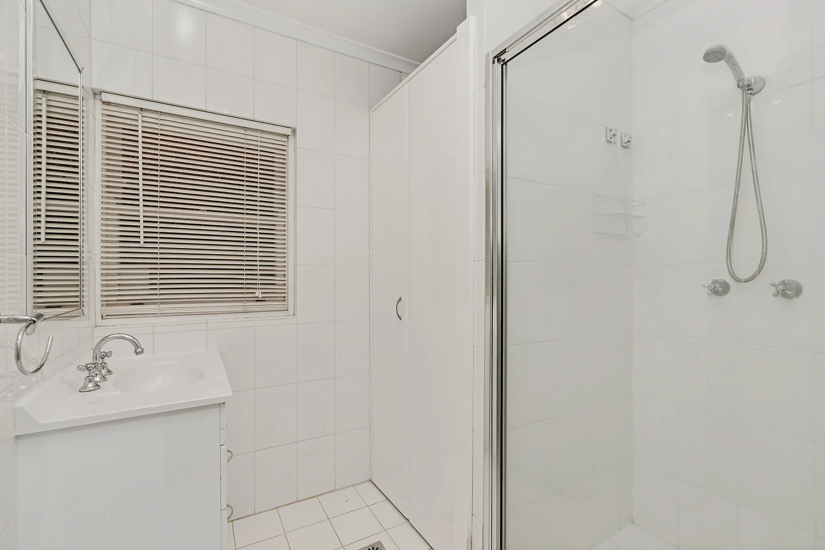 Additional image 17 of 42 Grandview Avenue, Turvey Park NSW 2650