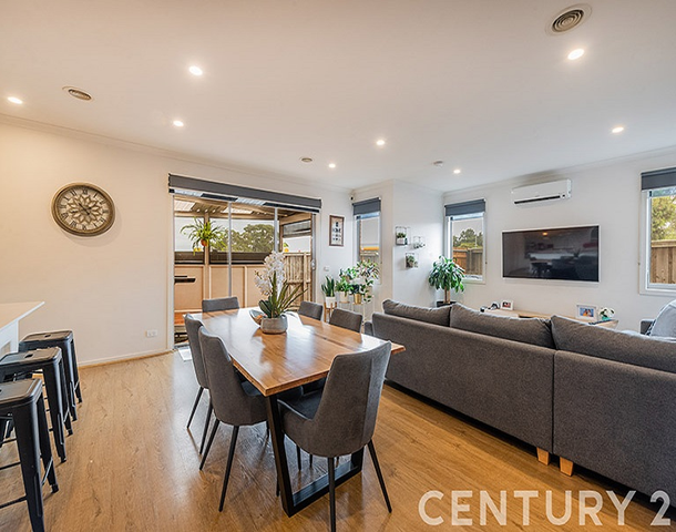 2/51 The Glade , Hampton Park VIC 3976