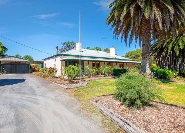 32884 Princes Highway, Burrungule SA 5291