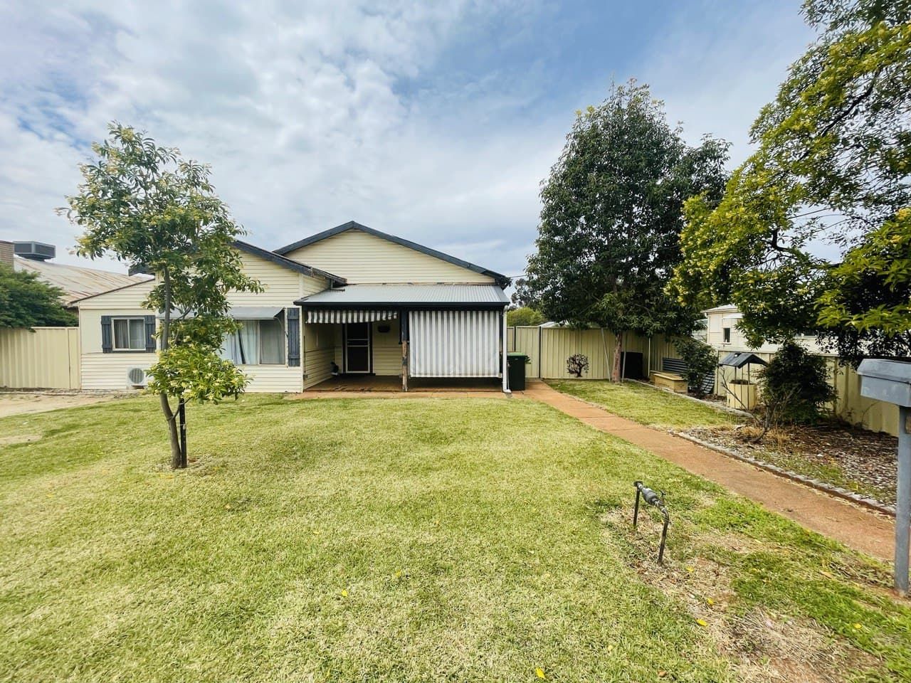 15 Innes Street, Condobolin NSW 2877, Image 1