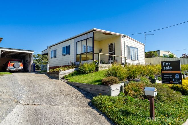 Picture of 30 Walker Street, WYNYARD TAS 7325