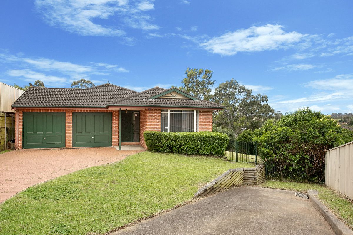 17 Hannam Place, Englorie Park NSW 2560, Image 1