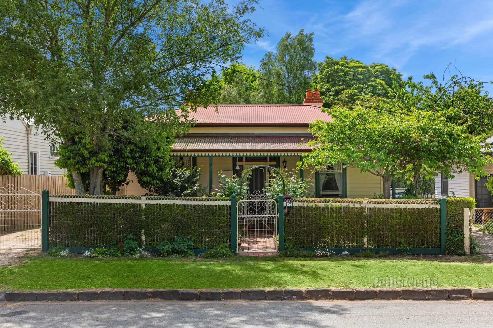 154 Main Street, Romsey VIC 3434, Image 0