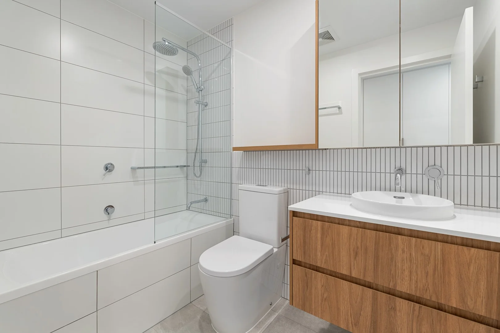 31208/15 Wharf Street, Hamilton QLD 4007