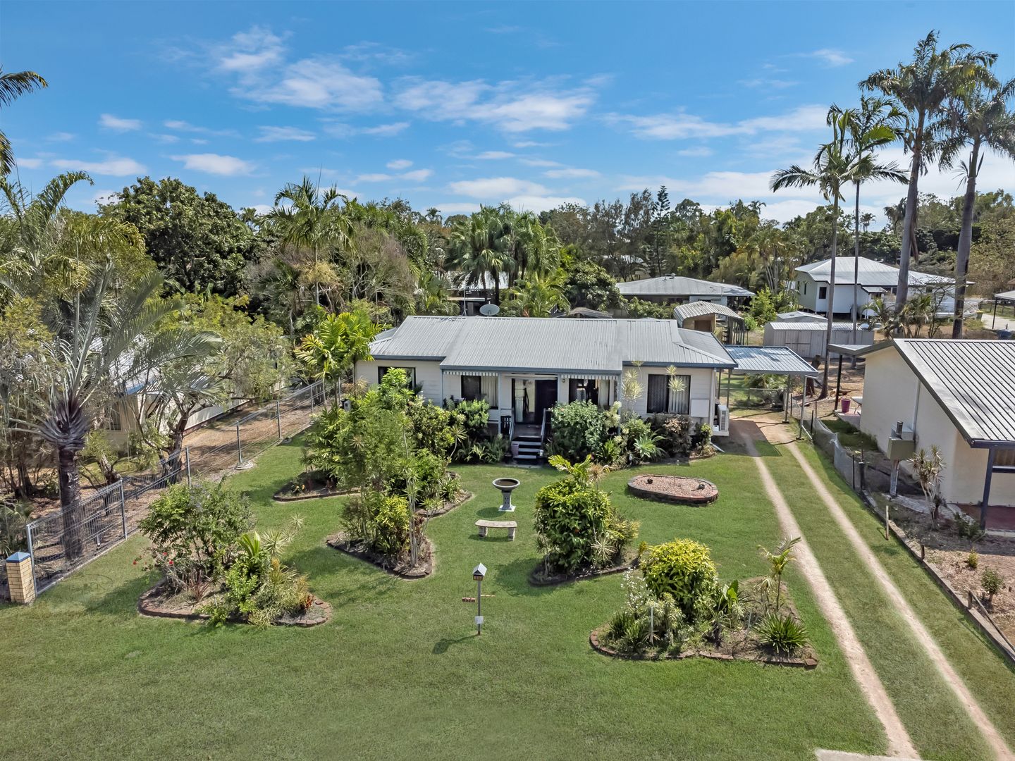 176 Ocean Parade, Balgal Beach QLD 4816, Image 1