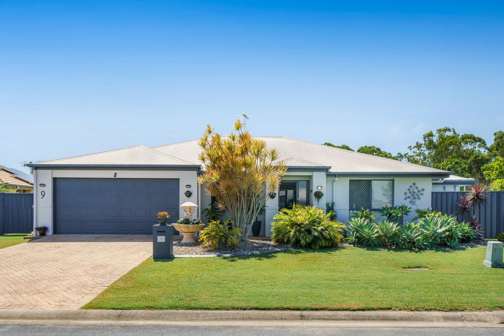 9 Cronulla Place, Sandstone Point QLD 4511, Image 0