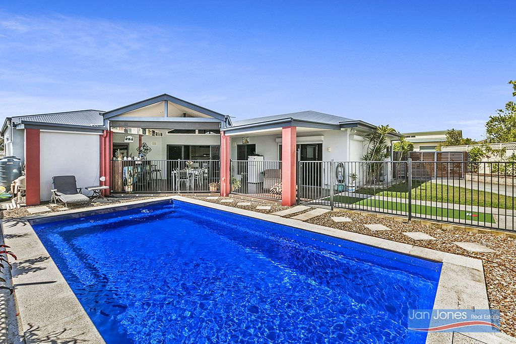 18 Greenway Place, Deception Bay QLD 4508, Image 0
