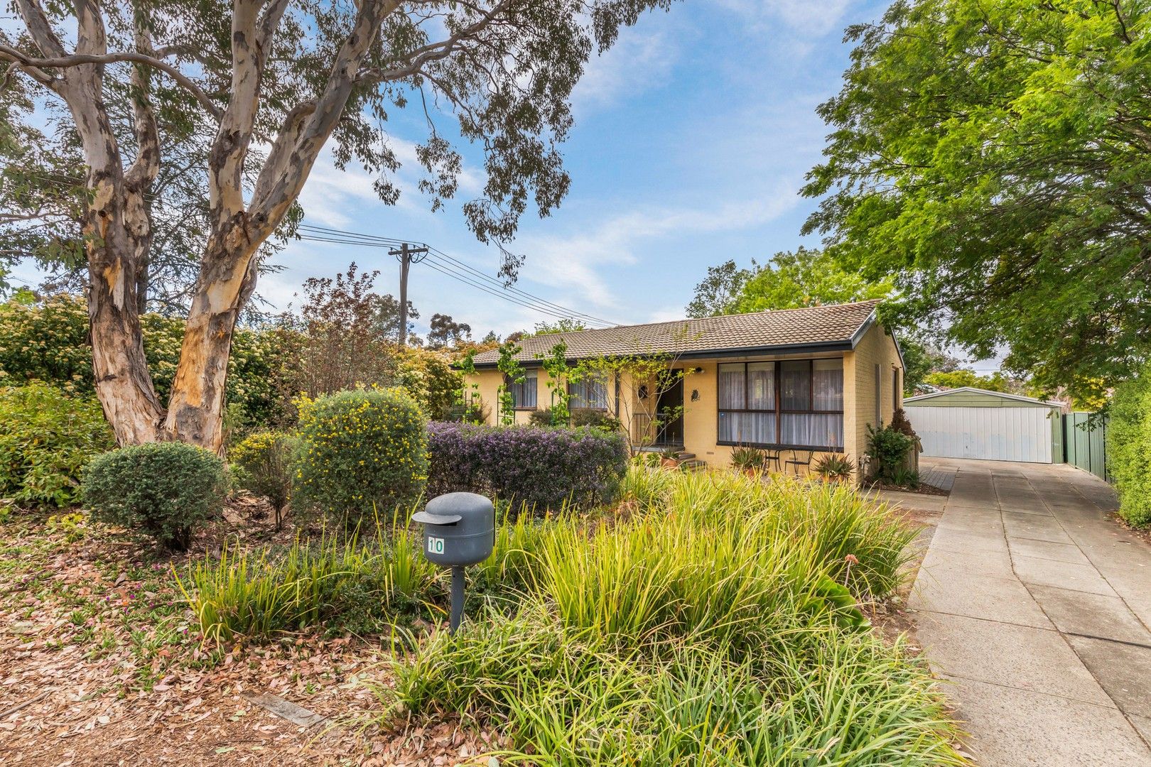 Sold 10 Gunning Place, Kambah ACT 2902 on 11 Nov 2023 2018876463 Domain