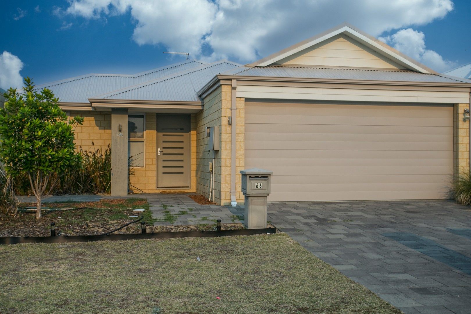 4 bedrooms House in 66 Hermitage Street DUDLEY PARK WA, 6210