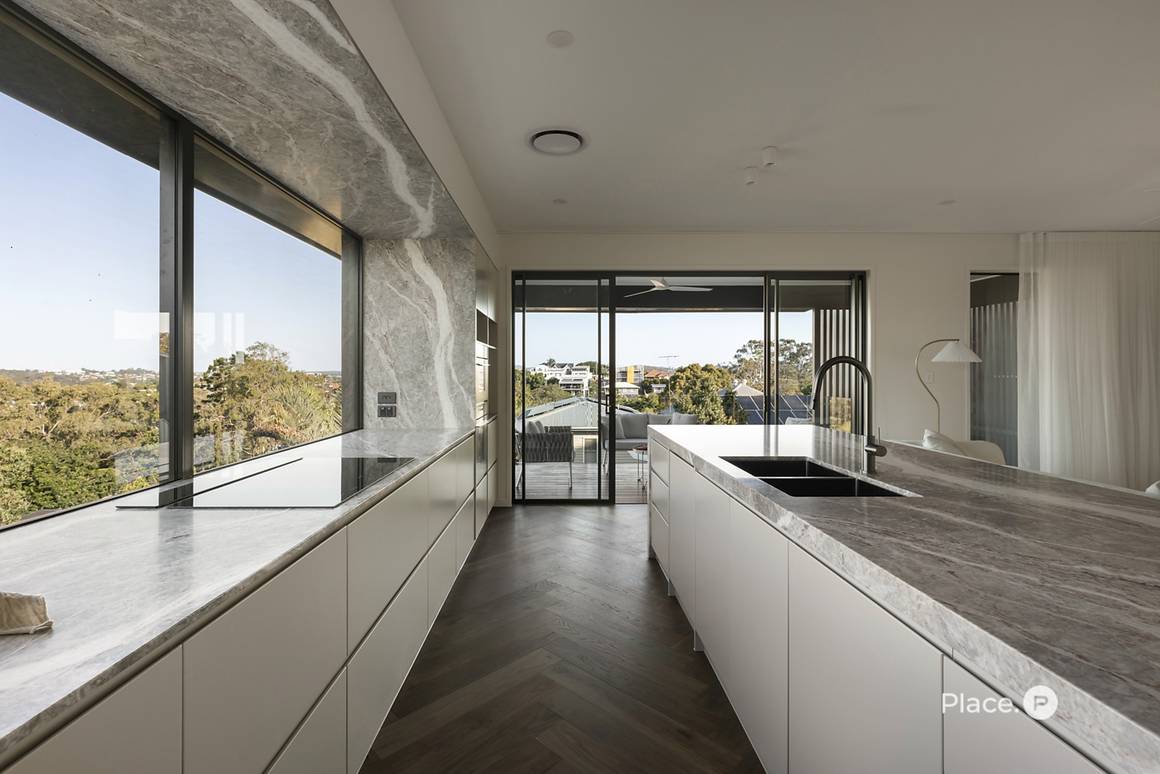 19 Apex Street Balmoral 4171 - Image 4