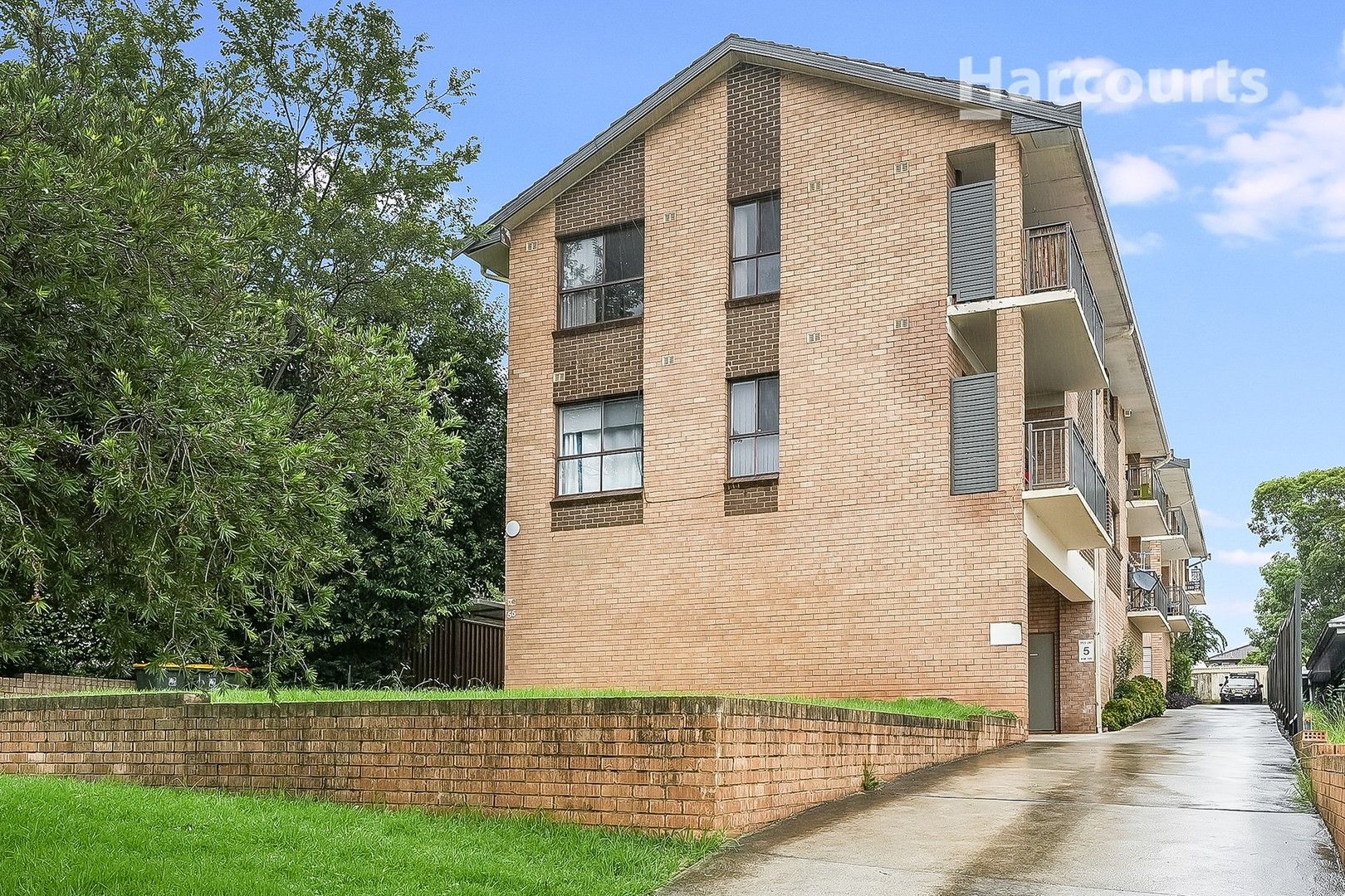 1/55 Warby Street, Campbelltown NSW 2560, Image 0