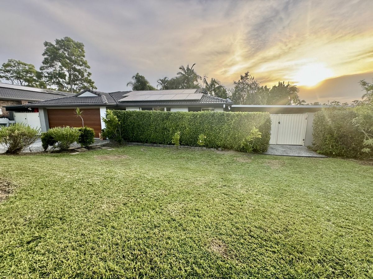 5 Ashburton Close, Arundel QLD 4214, Image 0