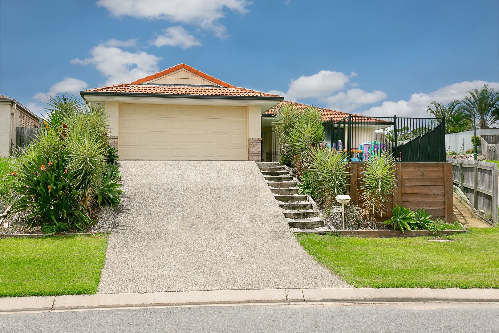 94 Sunview Road, Springfield QLD 4300