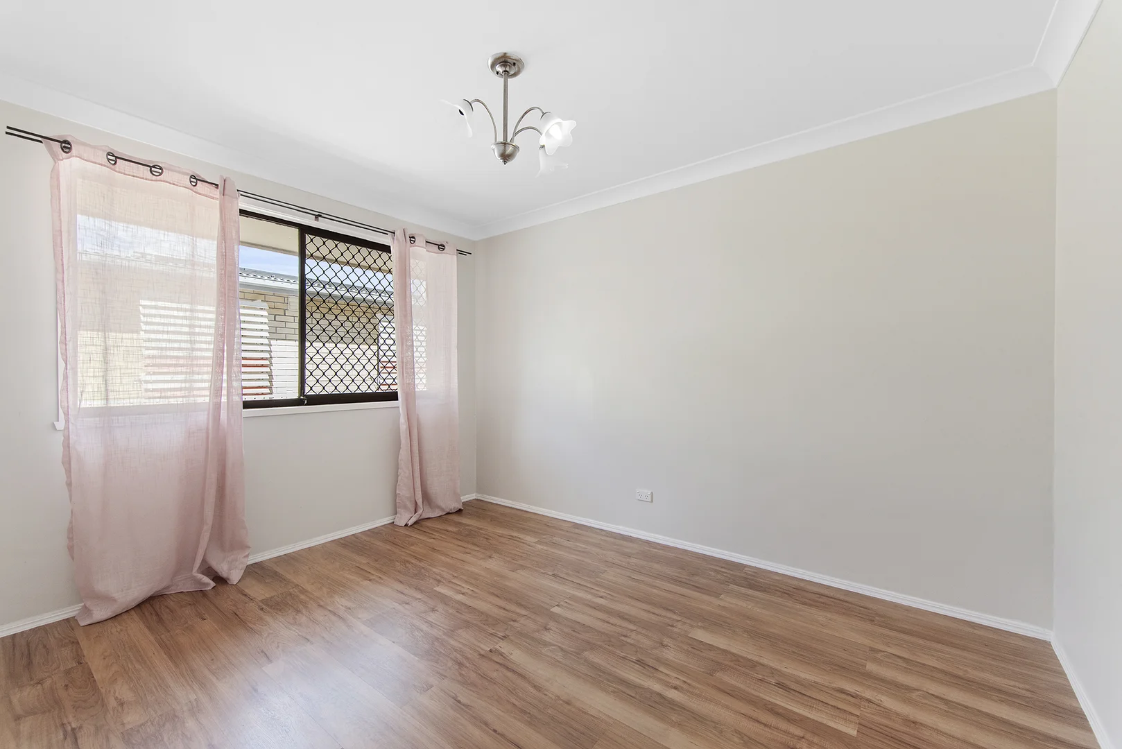 Additional image 14 of 73 Central Street, Labrador QLD 4215