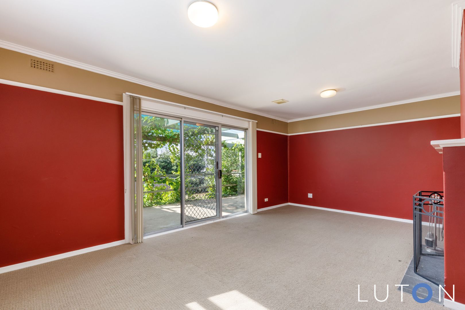 4 Barron Street, Deakin ACT 2600, Image 2