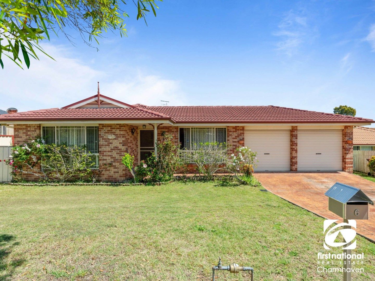 6 Nagle Cres, Blue Haven NSW 2262, Image 0