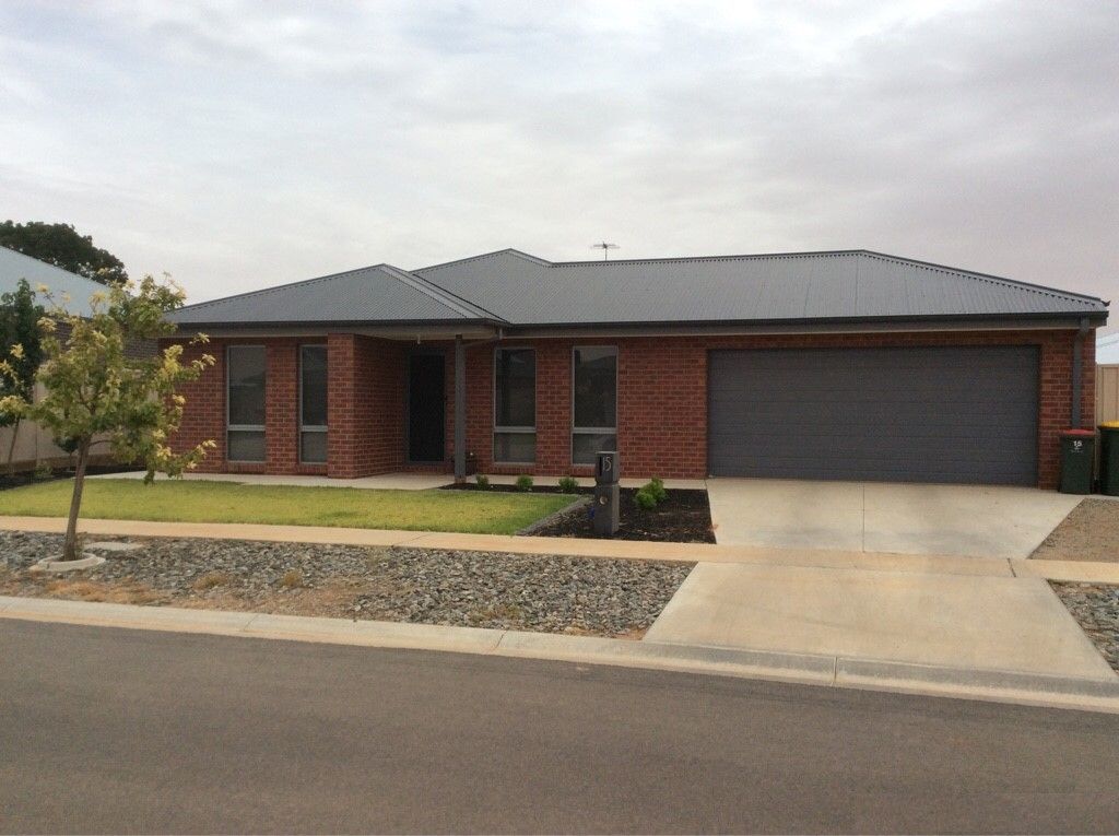 3 bedrooms House in 15 Davlin Drive MILDURA VIC, 3500