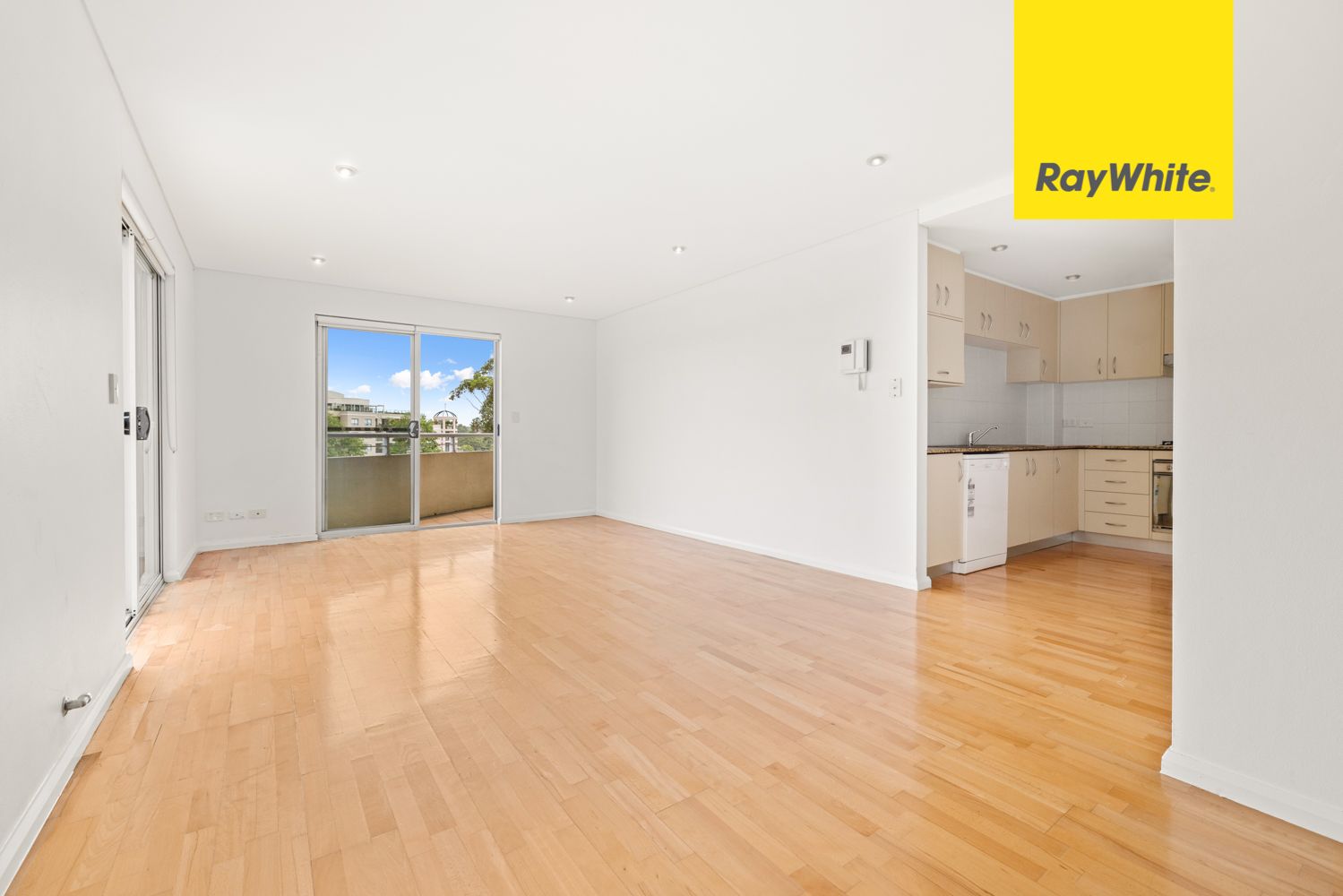 2 bedrooms Apartment / Unit / Flat in 12/1-3 Oxford Street EPPING NSW, 2121