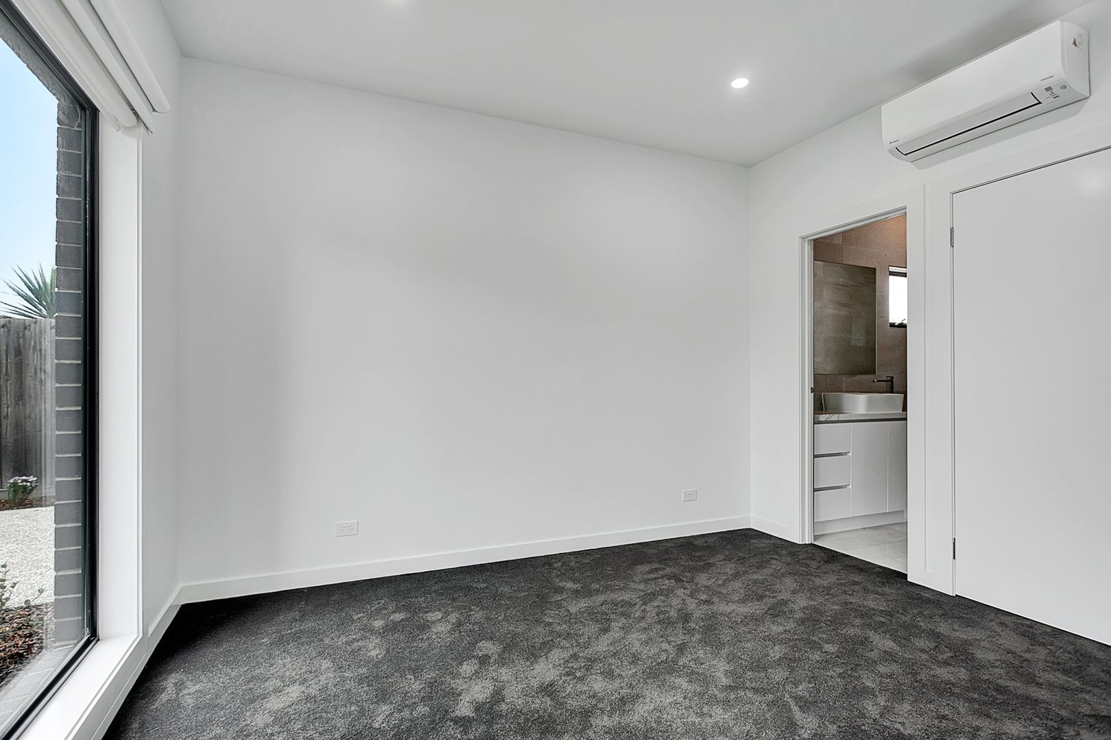 1/3 Knott Street, Safety Beach VIC 3936, Image 1