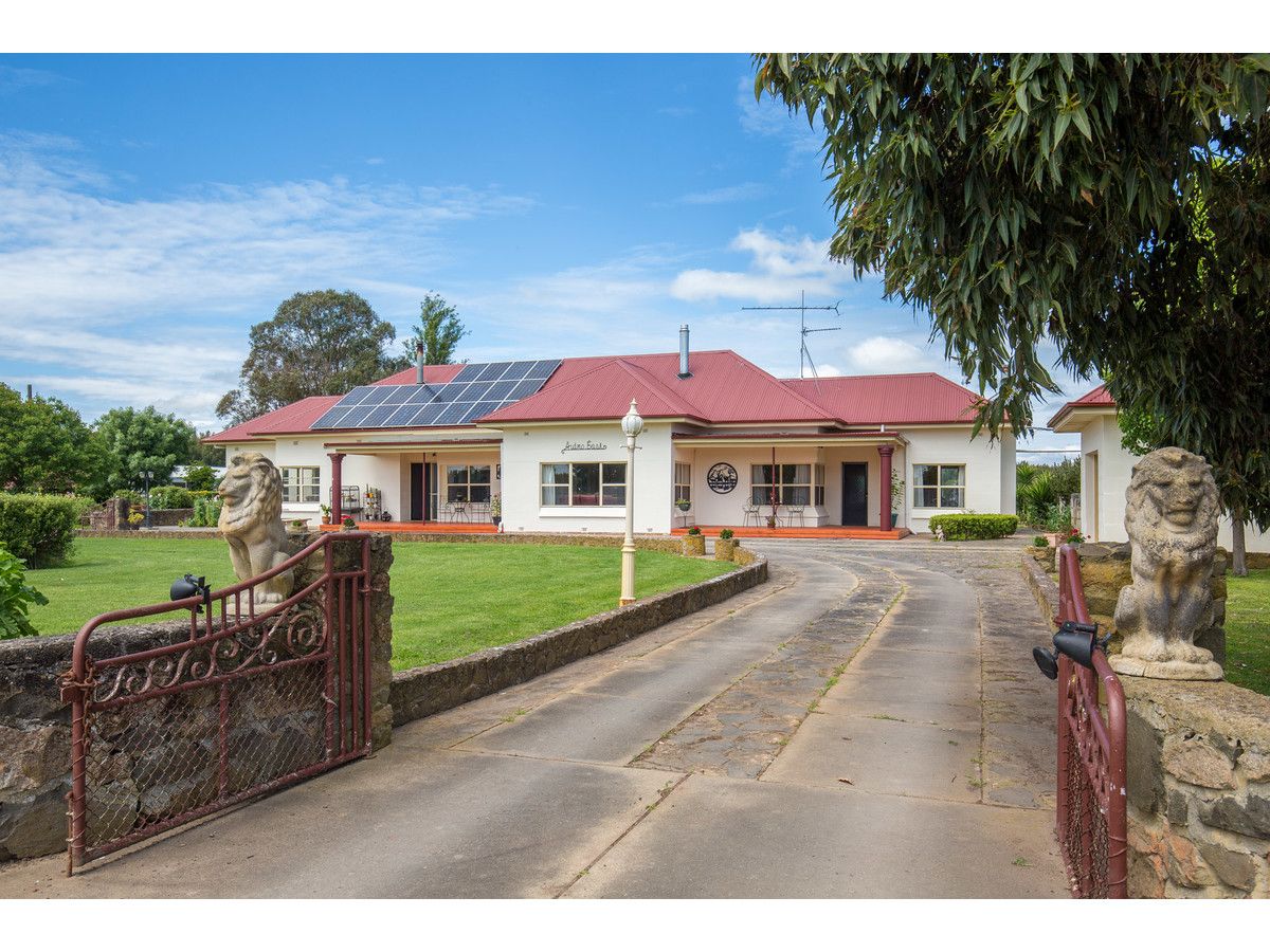 1307 West Strathdownie Road, Strathdownie VIC 3312, Image 2