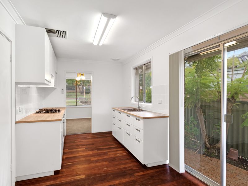 3 bedrooms House in 4 Beaman Street DIANELLA WA, 6059