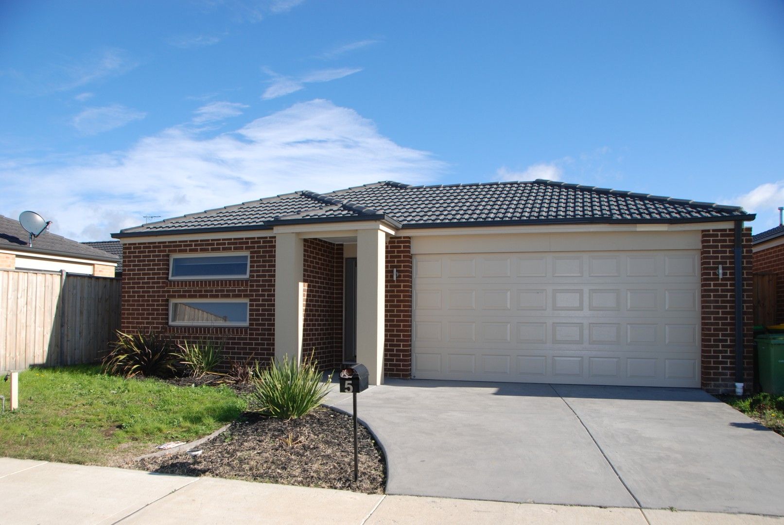 5 Mallard Avenue, Officer VIC 3809, Image 0