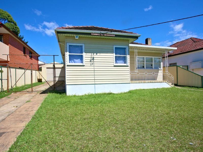 43 Clancy Street, PADSTOW HEIGHTS NSW 2211, Image 0