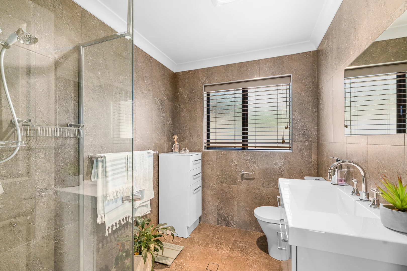 Additional image 10 of 8 Brooklyn Park Road, Kootingal NSW 2352