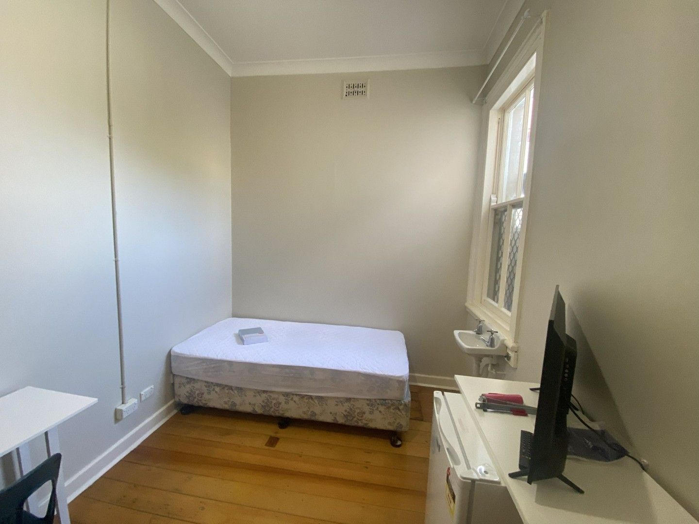 Apartment / Unit / Flat in 6/321 PARKWAY, HAMILTON EAST NSW, 2303