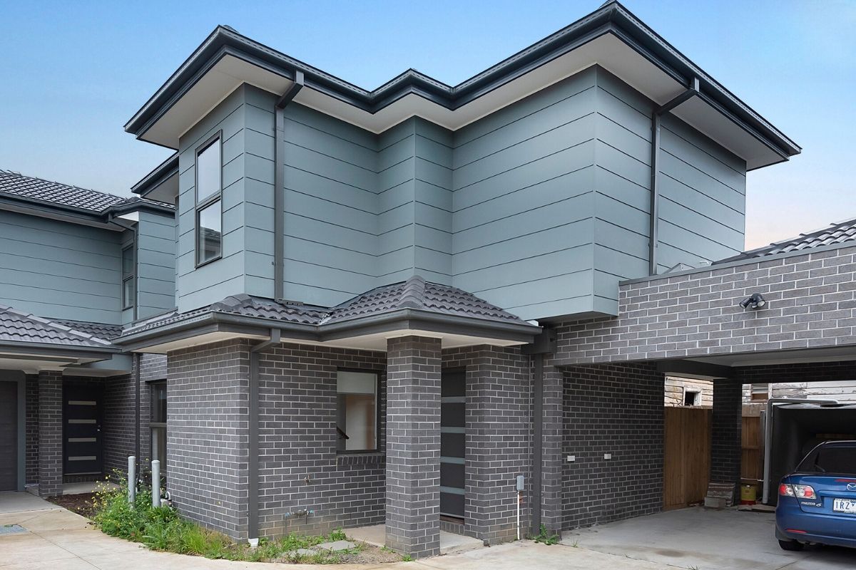 2 bedrooms Townhouse in 2/180 Mitchell Street MAIDSTONE VIC, 3012