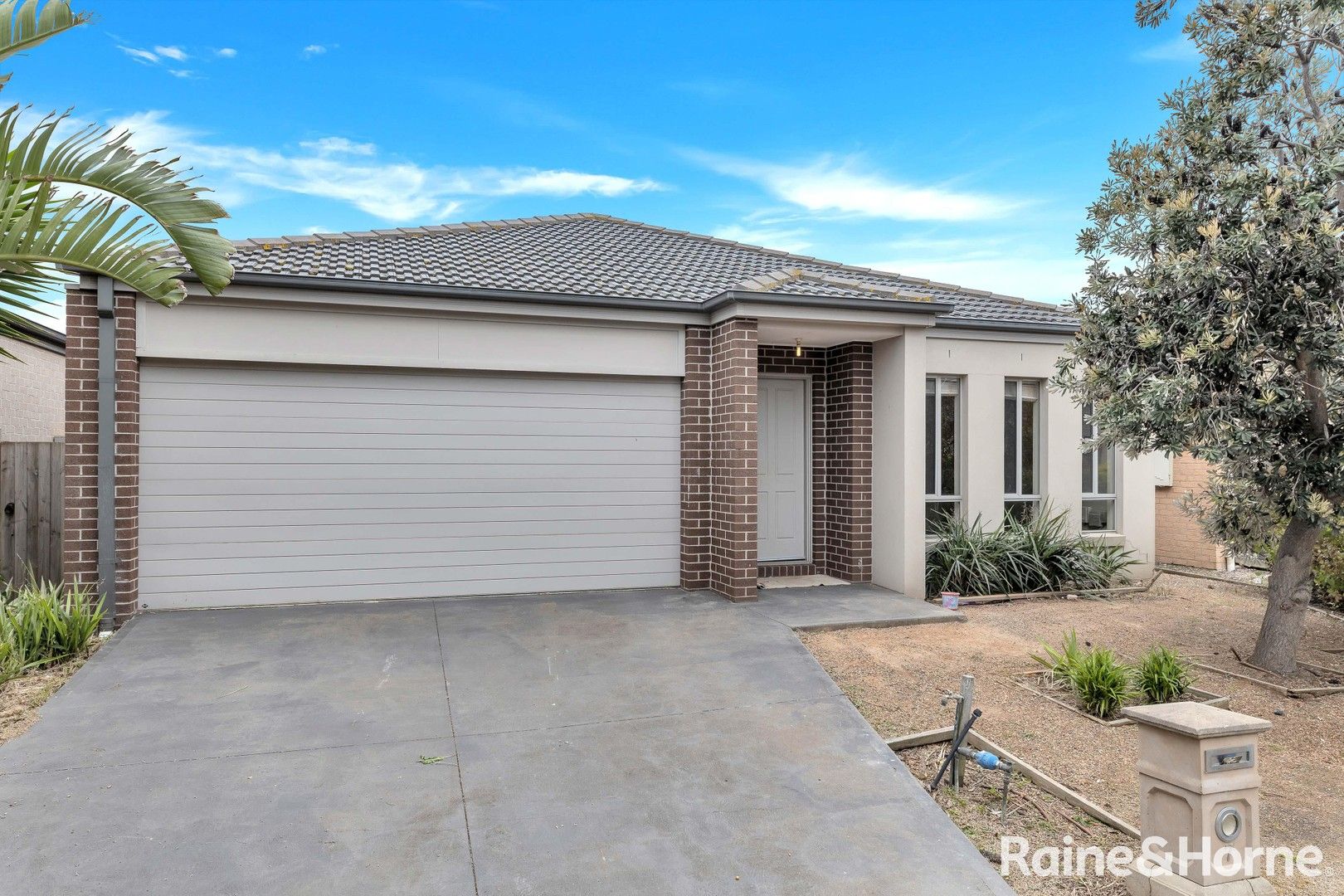 4 bedrooms House in 7 Calypso Crescent POINT COOK VIC, 3030