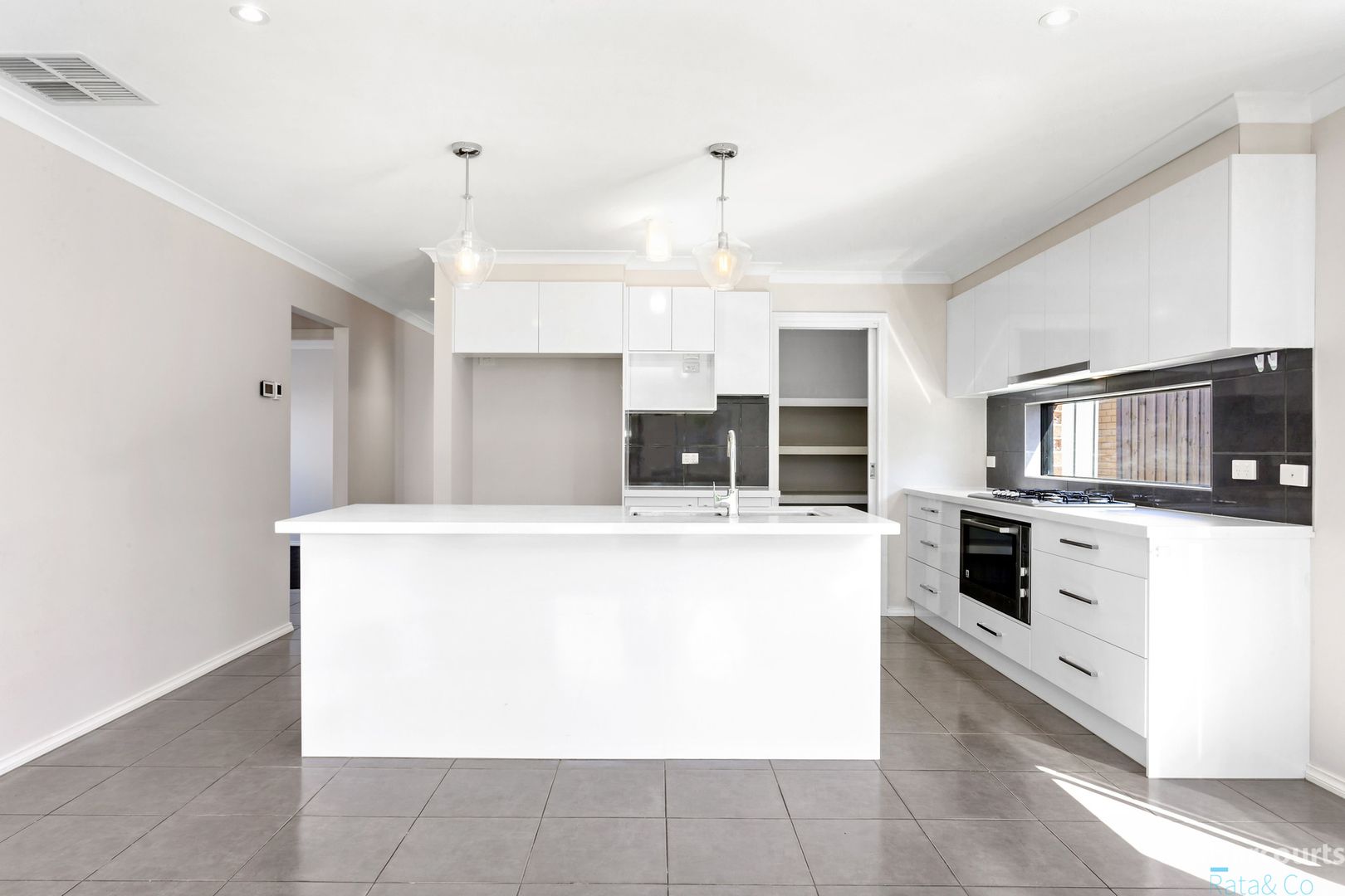 18 Paramount Rise, Wollert VIC 3750, Image 1