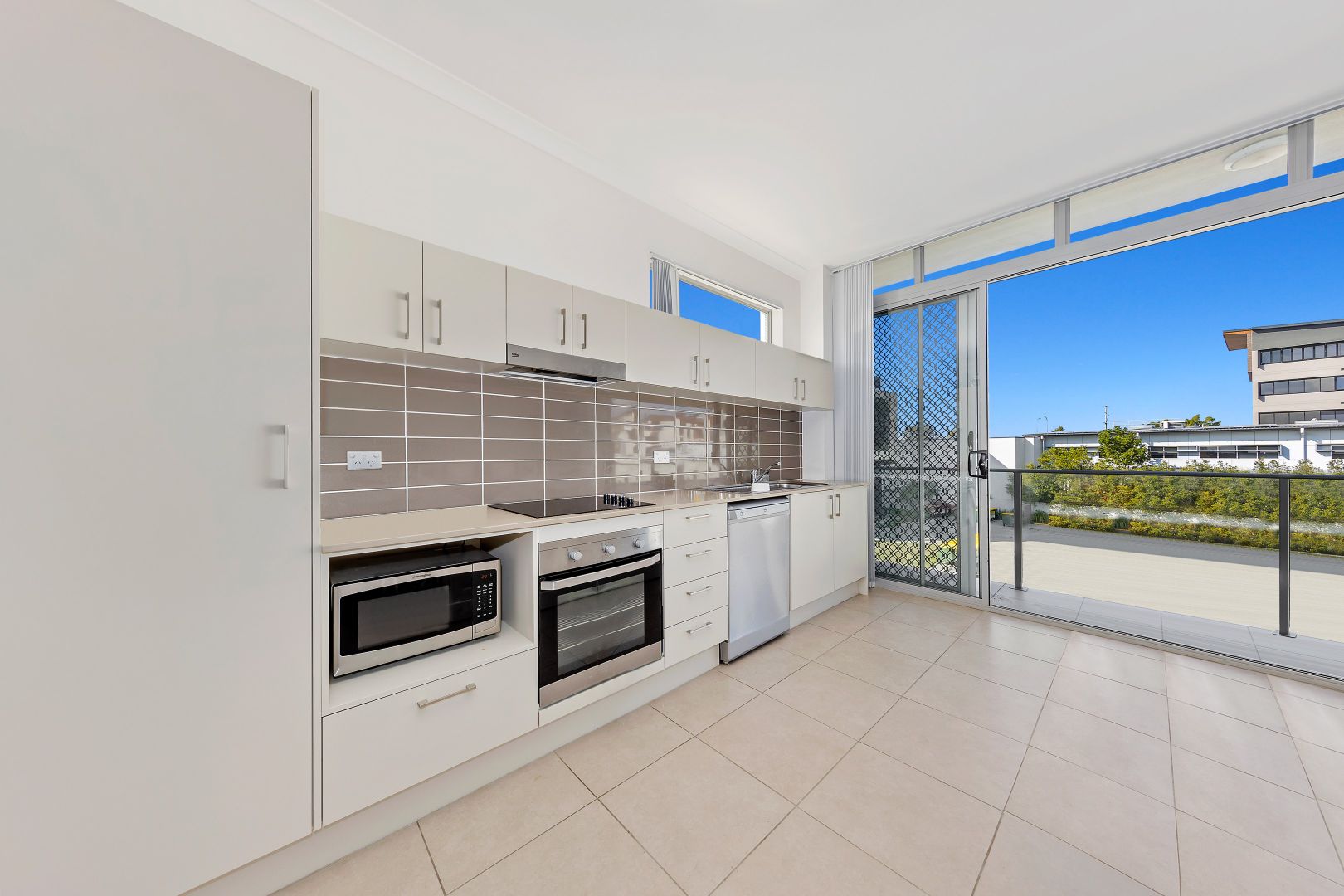 18/3 Mclennan Court, North Lakes QLD 4509, Image 2